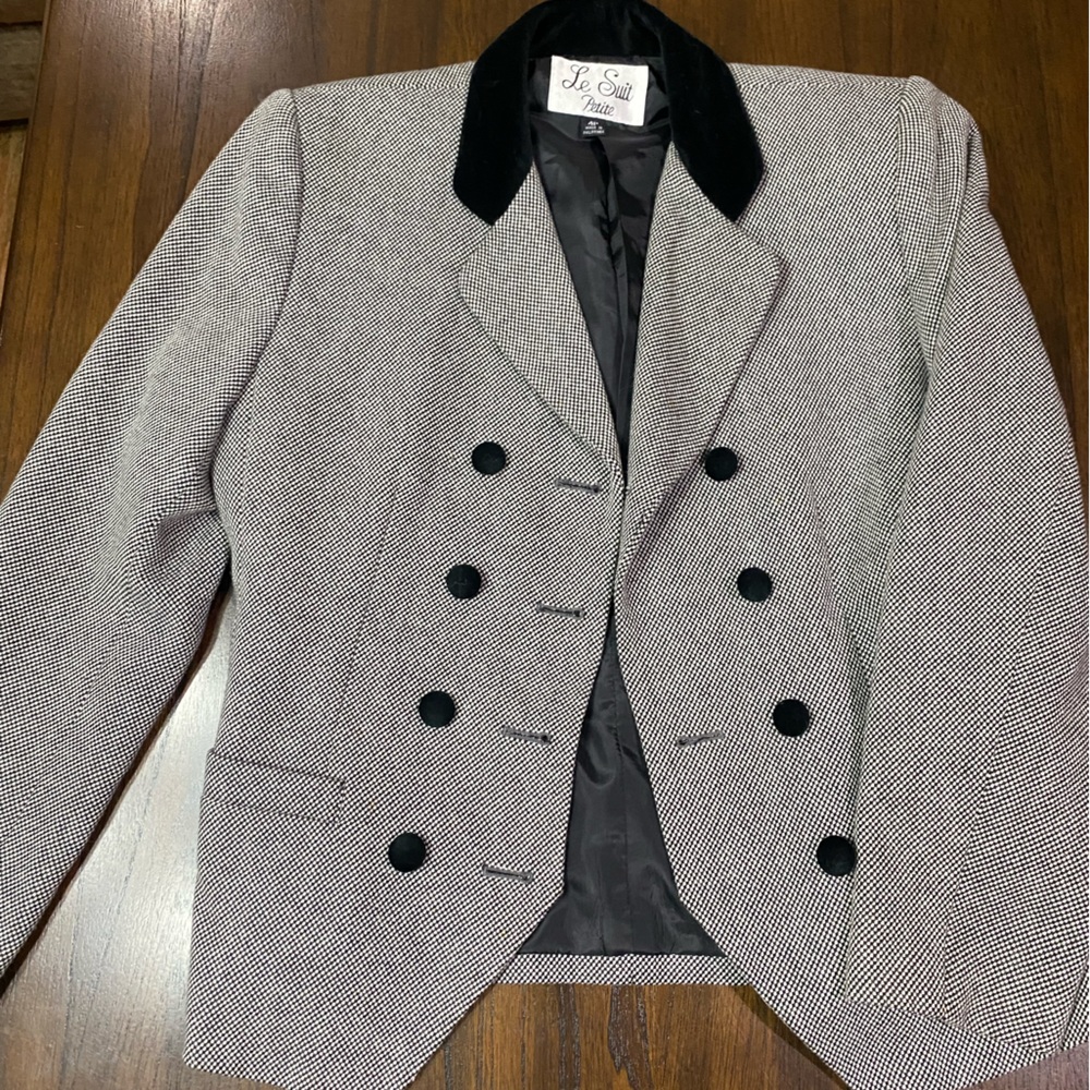 Vintage Style - Fitted Blazer